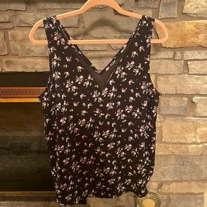 Maurice’s Top Size Large